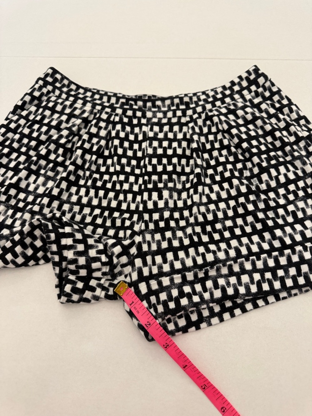 Tart Black and White  Woven-Pattern Shorts - Picture 5 of 9
